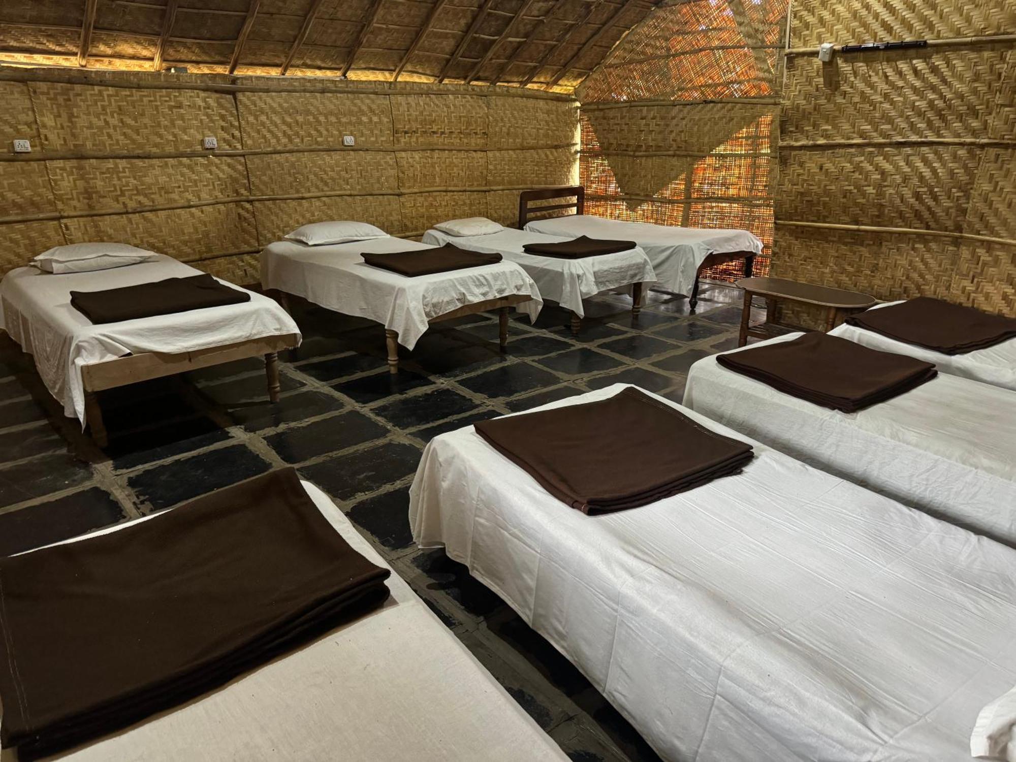 Dream Mango Hampi Hotel ภายนอก รูปภาพ
